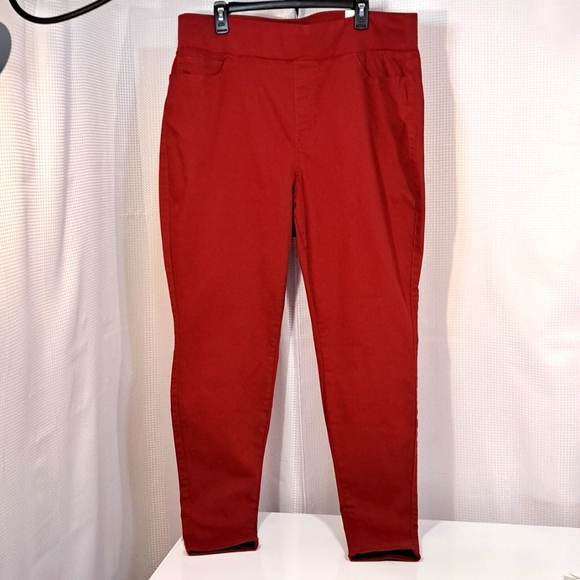 NWT! Fashion To Figure Sz 2 Rust Denim 5 Pocket Jegging - Picture 1 of 3